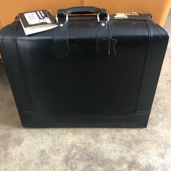 Briefcase/suitcase - Picture 7 of 16